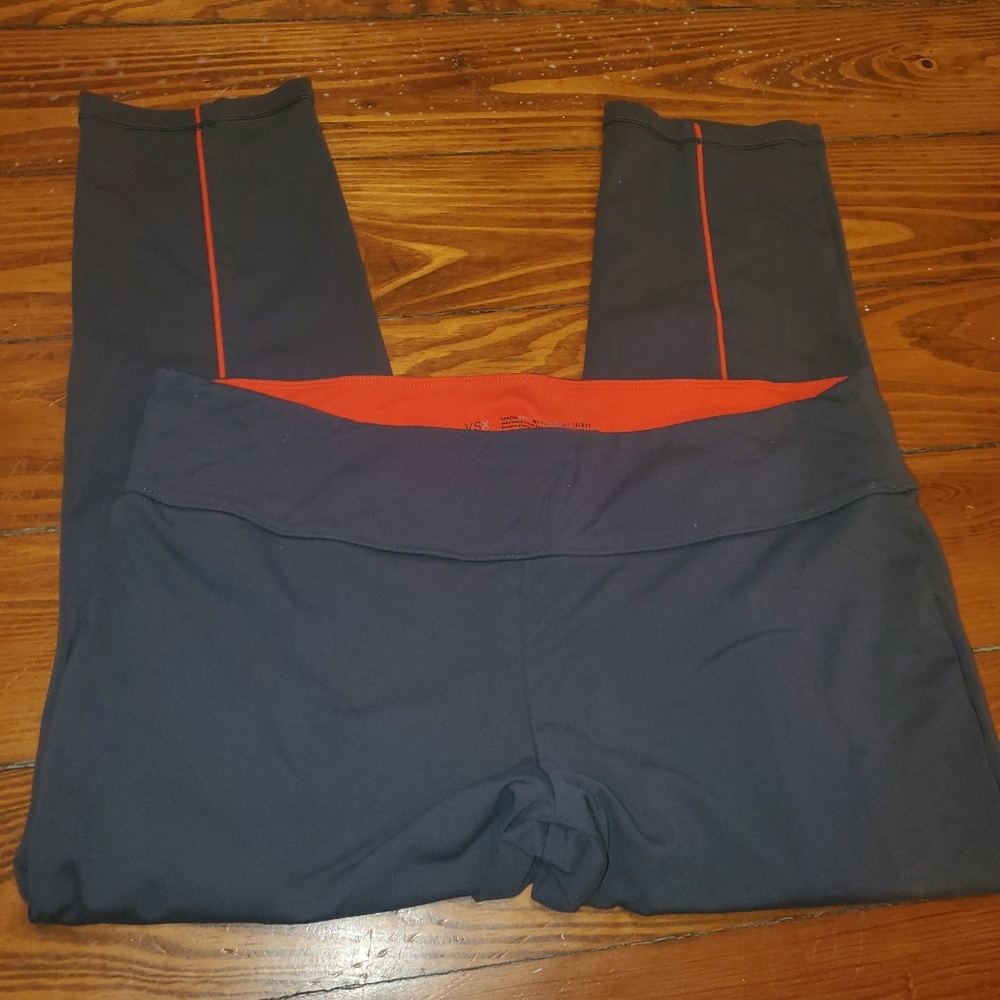Women's victoria secret workout capris siz…